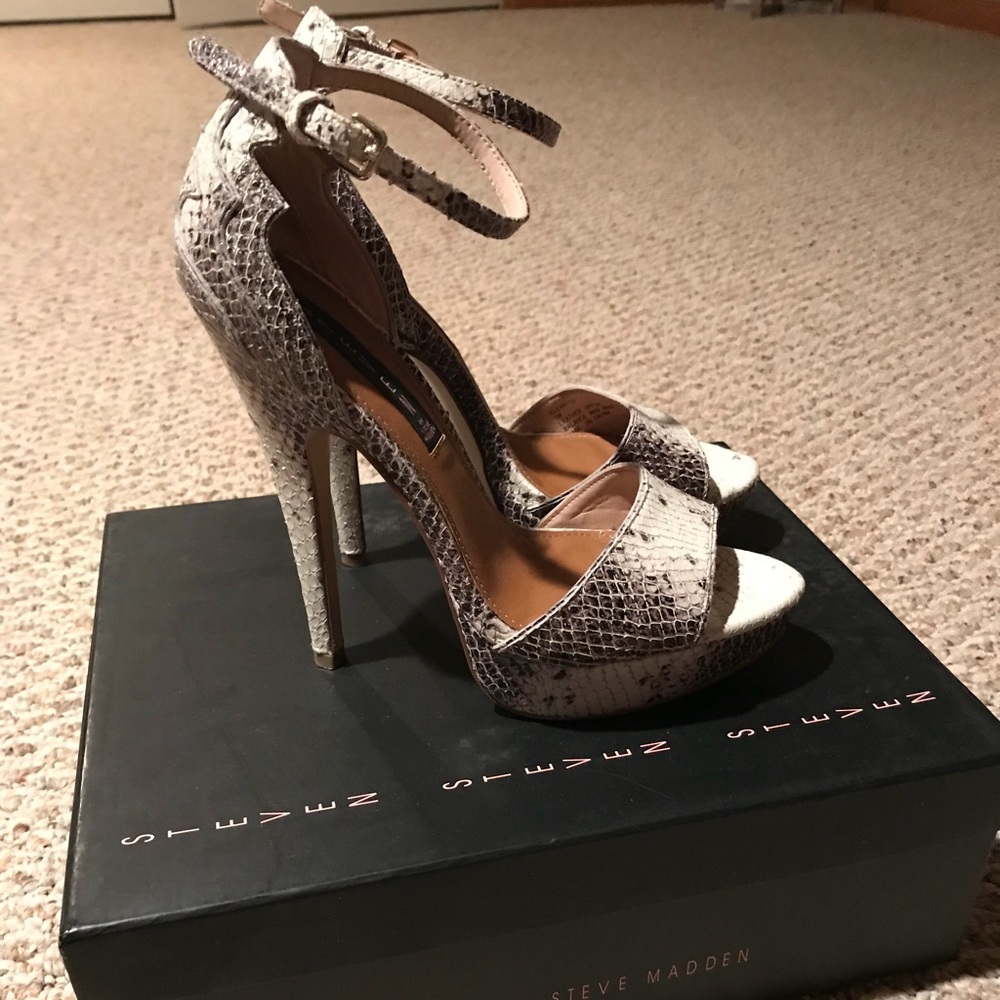 Steven By Steve Madden Snakeskin Heels